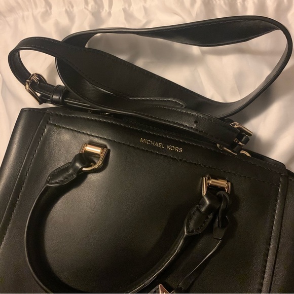 Michael Kors Bag - Picture 2 of 7